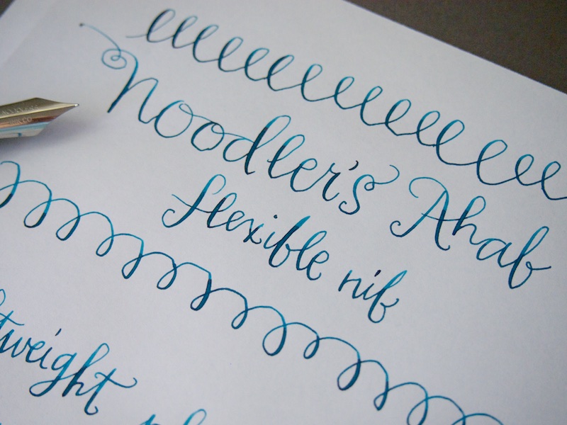 VULCANS CORAL AHAB #15057 NOODLERS Fountain Pen Flex Nib 