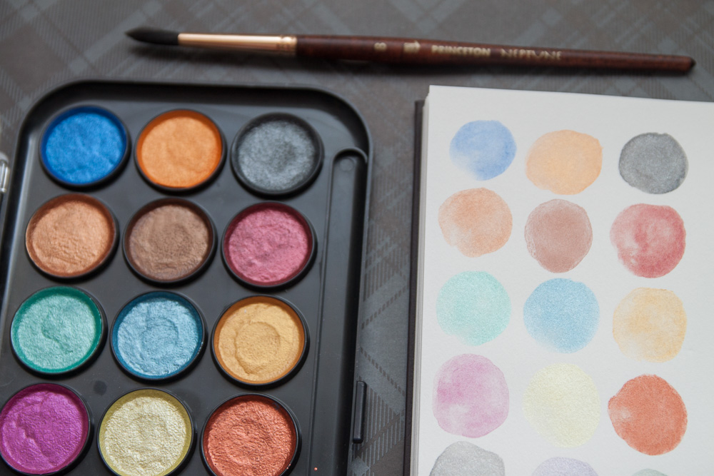 Review: Yasutomo Niji Pearlescent Watercolor 21- color set - The  Well-Appointed Desk
